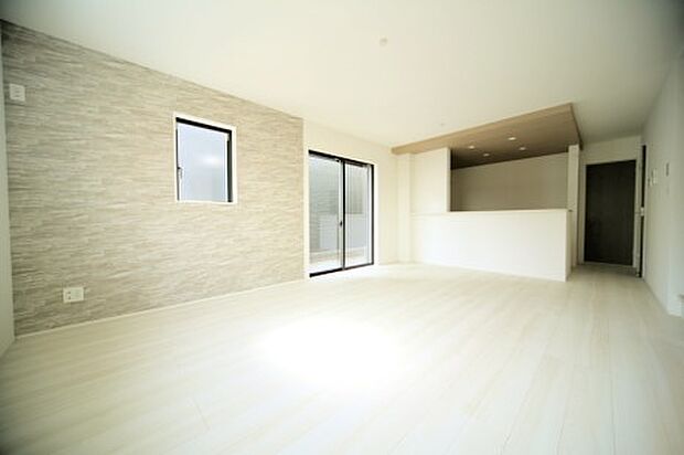 ぽかぽか。床暖房の有るリビングで、ご家族団らんを♪