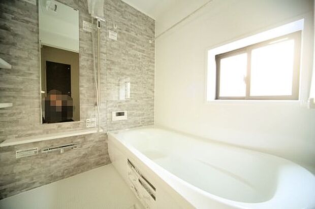 浴室乾燥機付き! ゆったり1坪サイズのオートバスで、寛ぎの時間をお過ごしください♪