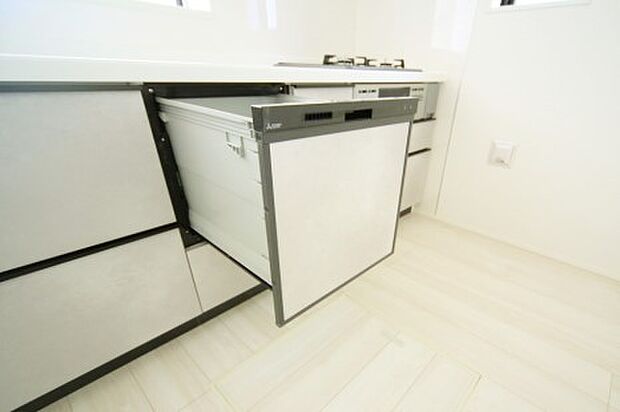 食器洗い乾燥機付きで、洗い物の時間をご家族のお時間に。