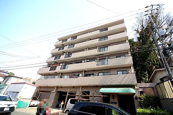 ペットと暮らせるマンションです！　東南、南西の角部屋です。