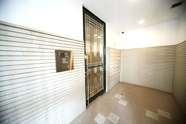 オートロックシステムです！　新耐震基準のマンションです♪