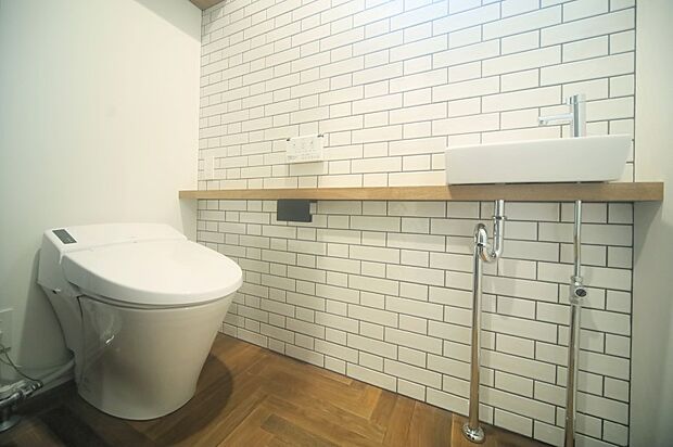 手洗い付き! 温水洗浄機能付きのトイレで、いつも快適に♪