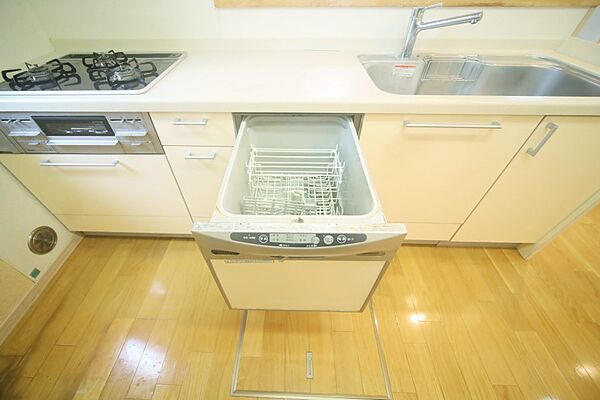 食器洗い乾燥機付きで、洗い物の時間をご家族のお時間に。