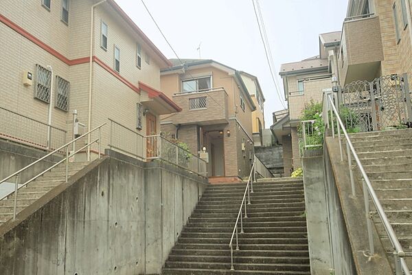 東側公道6Ｍです！　住宅ローン控除対象物件となっております♪