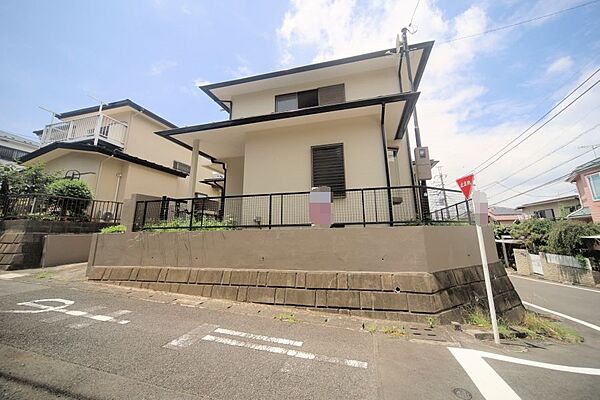 周辺は第1種低層住居専用地域で、閑静な住環境です♪