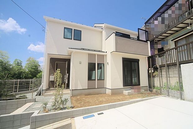 周辺は第1種低層住居専用地域で、閑静な住環境となっております♪