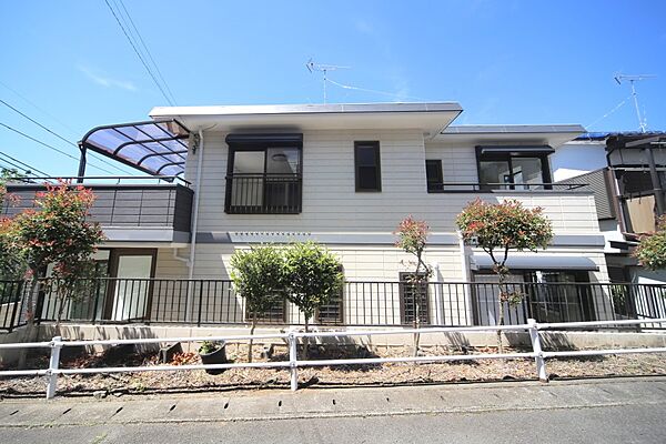 周辺は第1種低層住居専用地域で、閑静な住環境です♪