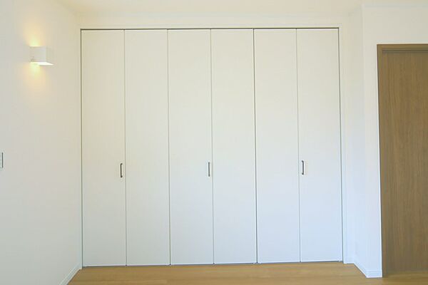 全室収納付きですので、お部屋がスッキリ片付きそうですね♪