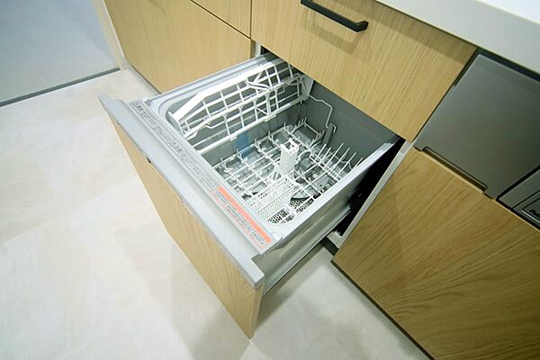 食器洗い乾燥機付きで、洗い物の時間をご家族のお時間に。