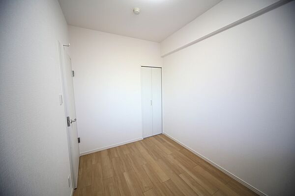 洋室です！　全居室フローリングとなっております♪