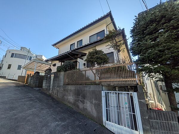 溝の口駅、向ヶ丘遊園駅、宮前平駅の3駅へ、バス便がございます♪