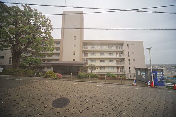 緑もあり、落ち着いた住環境です♪