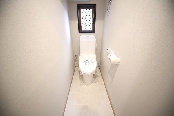温水洗浄機能付きのトイレで、いつも快適に♪