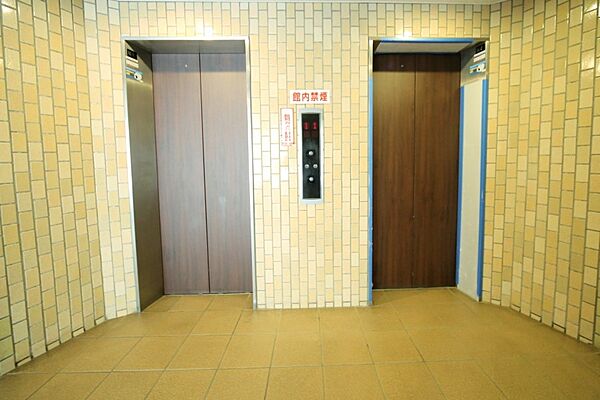 エレベータがございますので、お部屋への移動も安心ですね。