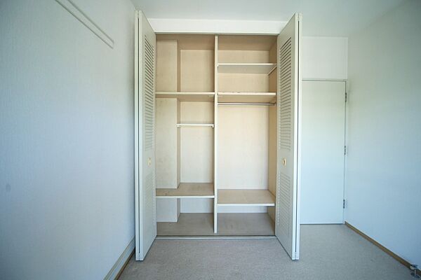 収納が充実しているので、お部屋がスッキリ片付きそうですね♪