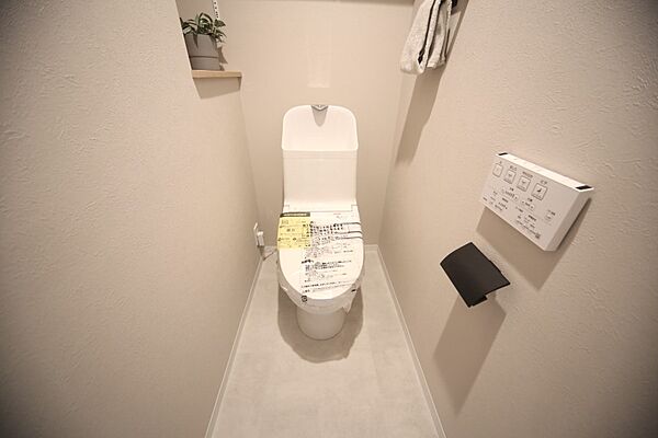 温水洗浄機能付きトイレで、いつも快適にお使いいただけます♪