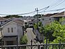 周辺：高台に立地しており、視界の開けた眺望です！　陽当り良好となっております♪