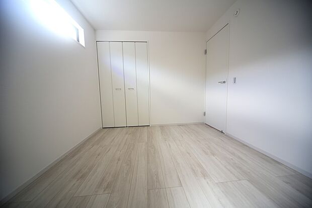 洋室5．5帖は、お子様部屋にいかがでしょうか♪