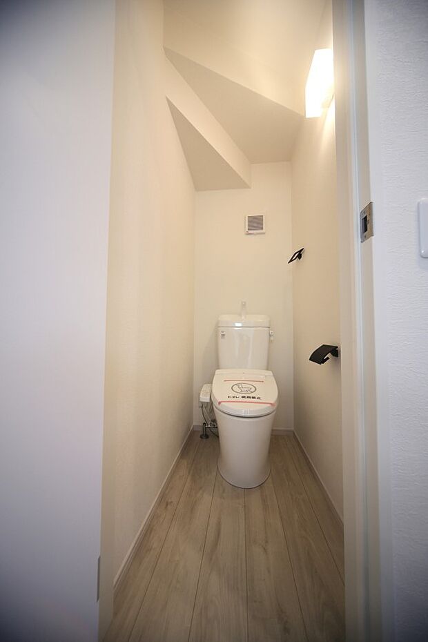 温水洗浄機能付きトイレで、いつも快適にお使いいただけます♪