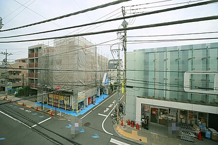 3階部分の角部屋で、風通し眺望良好となっております♪