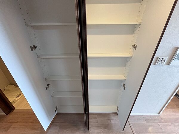 収納が充実しているので、お部屋がスッキリ片付きそうですね♪