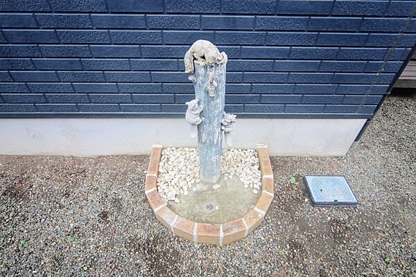 お庭には、立水栓がございます。