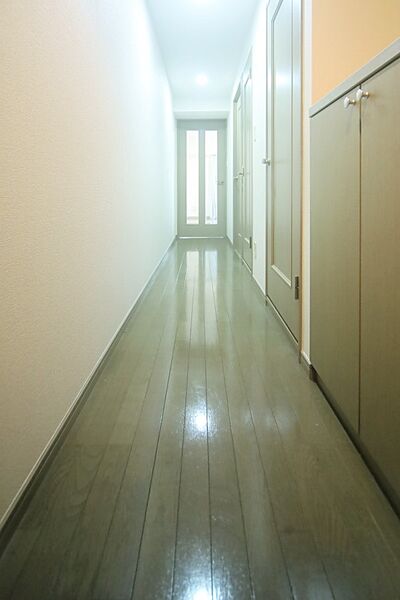 廊下部分です！　間取りは2ＬＤＫとなっております♪