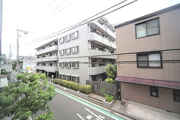 2階部分で、陽当り良好となっております♪