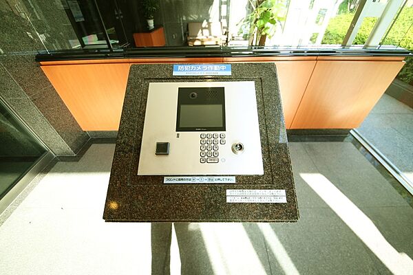 オートロックシステムで、安心のセキュリティ。