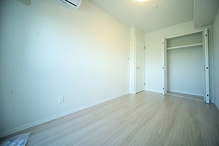 洋室約5.6帖は、お子様部屋にいかがでしょうか♪