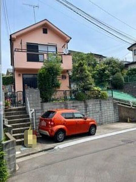 カースペース2台！　道路とフラットですので、車庫入れがしやすいですね♪