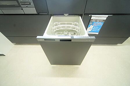 食器洗い乾燥機付きで、洗い物の時間をご家族のお時間に。