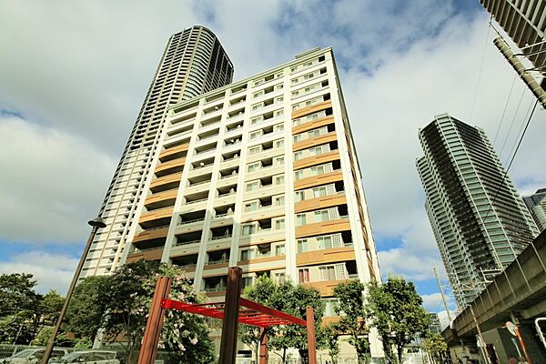 「レアリス武蔵小杉」平成15年1月築！　総戸数119戸です♪