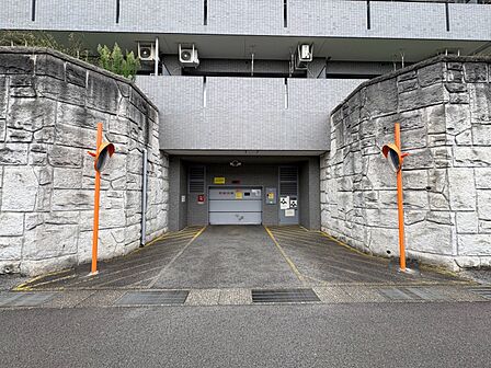 駐車場空有り!(月額14000円)