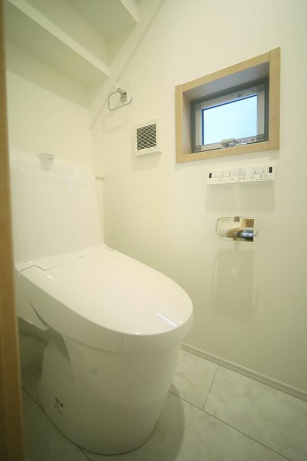温水洗浄機能付きのトイレで、いつも快適に♪