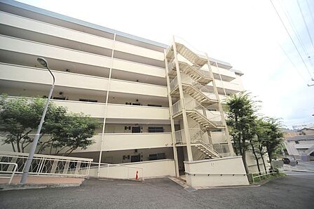 東急コミュニティーへの、委託管理となっております♪