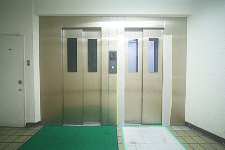 エレベータがございますので、お部屋への移動が安心ですね。