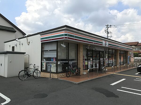セブンイレブン入間下藤沢東店約470m