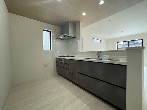 実際の陽当たり等は、お気軽に現地にてご確認ください