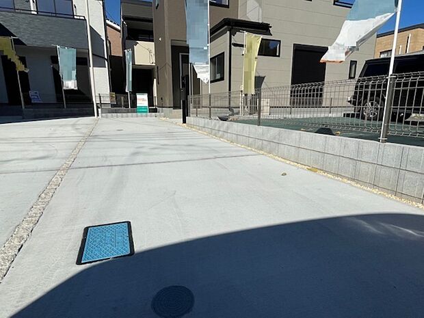 駐車スペースは2台分ございます