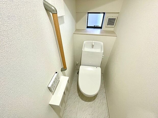 ウォシュレットつきのトイレです
