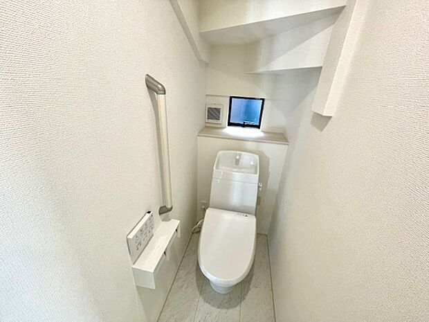 ウォシュレットつきのトイレです