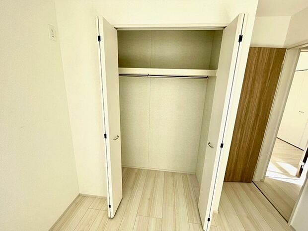 各居室に収納があります