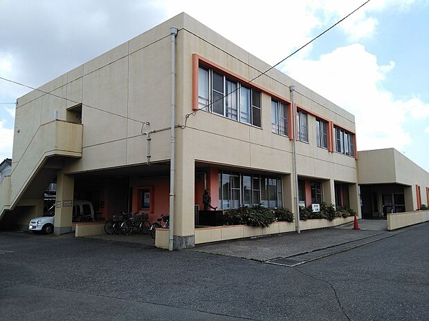 宮寺公民館約810ｍ