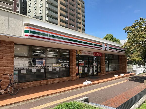 セブンイレブン入間豊岡1丁目店約650ｍ