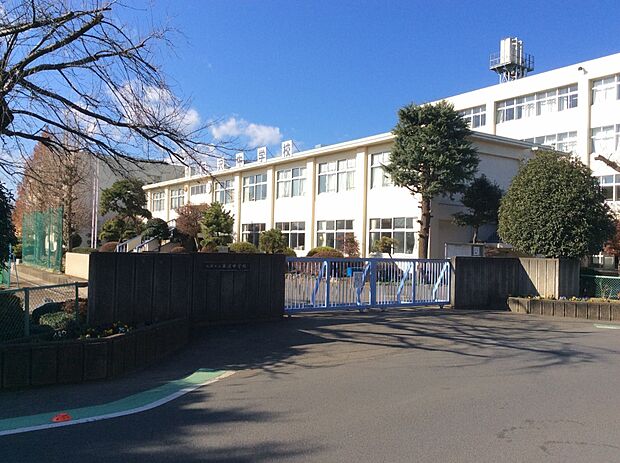 藤沢中学校約1900ｍ