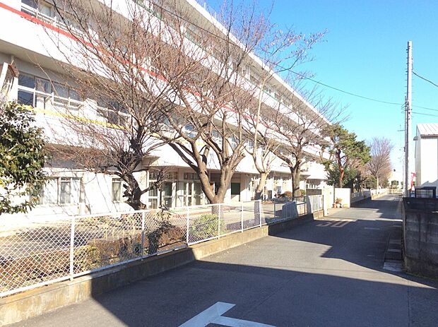 藤沢北小学校約570ｍ