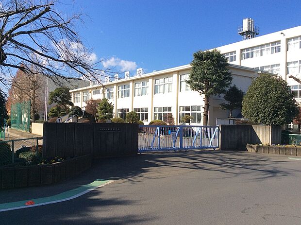 藤沢中学校約1900m