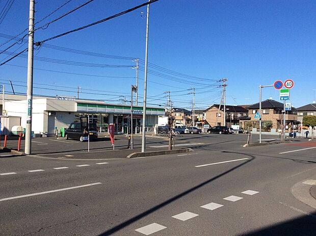 ファミリーマート下藤沢店約610m