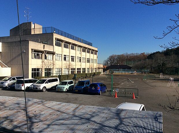 西武中学校約1470m